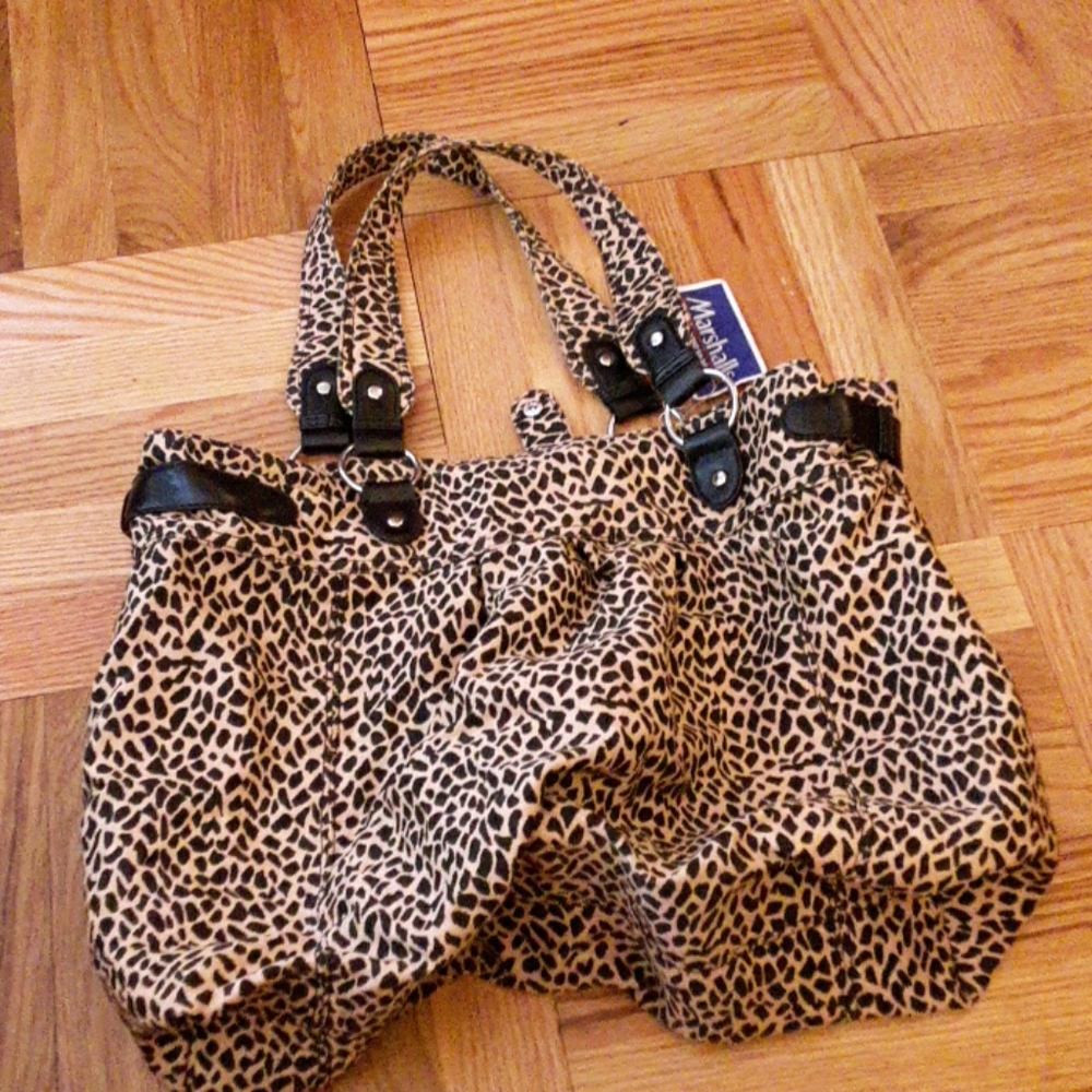 BRAND NEW AMICI animal print tote